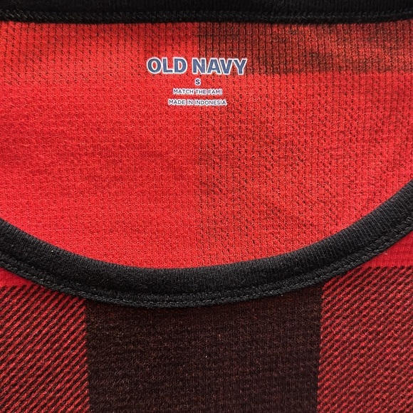 Old Navy Size S Red/Black Long Sleeve Top EUC - Picture 3 of 4